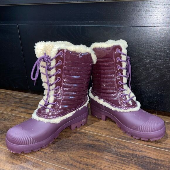 Hunter Snow Burgundy Boots with Fur Lining - Picture 8 of 9